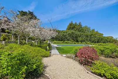 720 Endfield Way, Hillsborough, CA 94010 - Photo 68