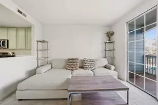 607 Arcadia Ter 204, Sunnyvale, CA 94085 - Photo 4