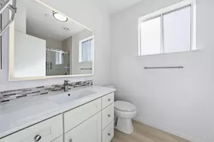 607 Arcadia Ter 204, Sunnyvale, CA 94085 - Photo 12