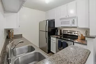 1195 Yarwood Ct, San Jose, CA 95128 - Photo 16