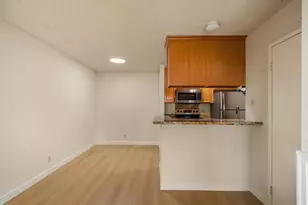 385 Mandarin Dr 11, Daly City, CA 94015 - Photo 6