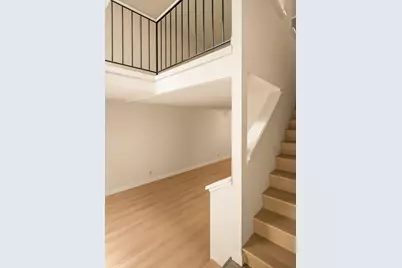 385 Mandarin Dr 11, Daly City, CA 94015 - Photo 12