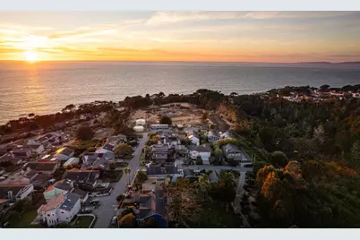 100 Montana St, Moss Beach, CA 94038 - Photo 48