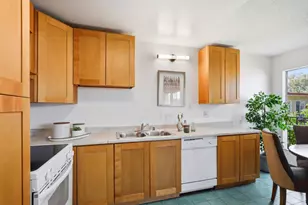 3045 Los Prados St 217, San Mateo, CA 94403 - Photo 10