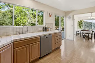 20471 Black Rd, Los Gatos, CA 95033 - Photo 32