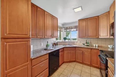 2315 Monserat Ave, Belmont, CA 94002 - Photo 14