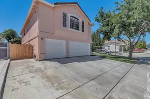 2161 Teakwood Ct, Hollister, CA 95023 - Photo 6