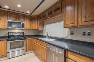 2112 Darnis Cir, Morgan Hill, CA 95037 - Photo 10