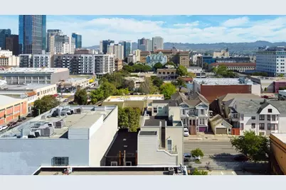 275 9th St 3, Oakland, CA 94607 - Photo 38