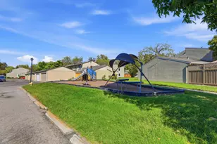 1097 Ribisi Cir, San Jose, CA 95131 - Photo 16