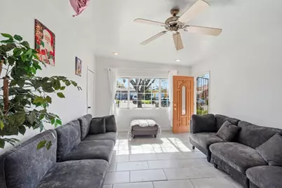 333 W 4th St, Stockton, CA 95206 - Photo 6