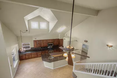 1753 Mills, Los Banos, CA 93635 - Photo 6