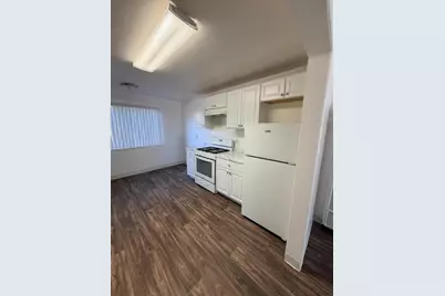 1807 Woodland Ave, East Palo Alto, CA 94303 - Photo 6