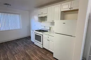 1807 Woodland Ave, East Palo Alto, CA 94303 - Photo 6