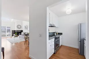 72 Cape Hatteras Ct, Redwood City, CA 94065 - Photo 2