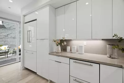 210 Morgan Ln, Menlo Park, CA 94025 - Photo 14