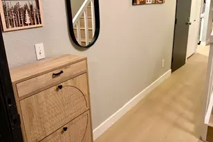 421 Sierra Vista Ave 7, Mountain View, CA 94043 - Photo 1