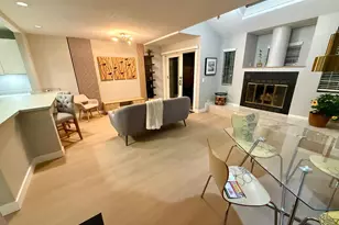 421 Sierra Vista Ave 7, Mountain View, CA 94043 - Photo 2