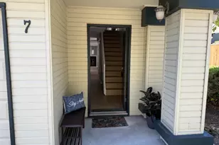 421 Sierra Vista Ave 7, Mountain View, CA 94043 - Photo 1