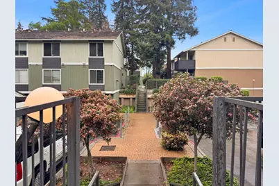 2599 Easton Ln 109, San Jose, CA 95133 - Photo 32