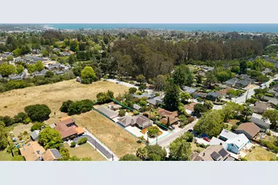 1028 Western Dr, Santa Cruz, CA 95060 - Photo 2