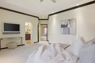 2060 Bunker Hill Dr, San Mateo, CA 94402 - Photo 32