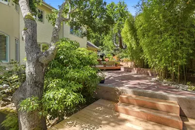 2060 Bunker Hill Dr, San Mateo, CA 94402 - Photo 46