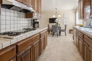2160 Rosswood Dr, San Jose, CA 95124 - Photo 10