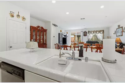 805 Klamath Way, Hollister, CA 95023 - Photo 14