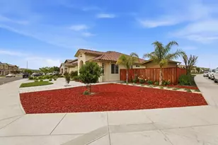 805 Klamath Way, Hollister, CA 95023 - Photo 2