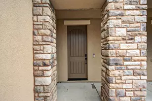 1096 Wildrose Dr, Hollister, CA 95023 - Photo 6