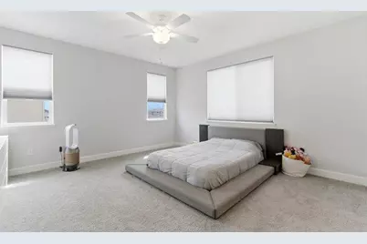 1096 Wildrose Dr, Hollister, CA 95023 - Photo 32