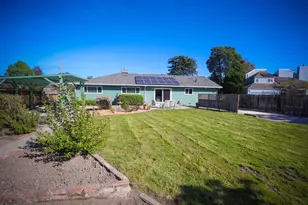 107 Linden St, Santa Cruz, CA 95062 - Photo 14