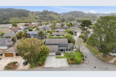 2060 Avignon Pl, Half Moon Bay, CA 94019 - Photo 38