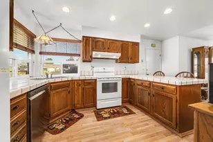 459 Vivienne Dr, Watsonville, CA 95076 - Photo 4