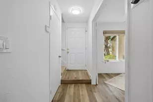 1992 Uphall Ct, San Jose, CA 95121 - Photo 16