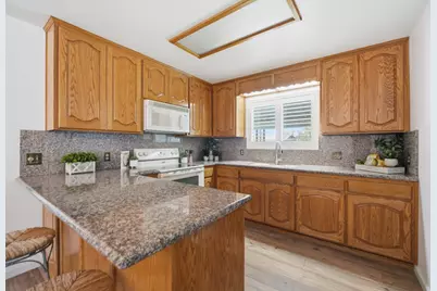 6328 Narcissus Ave, Newark, CA 94560 - Photo 6