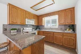 6328 Narcissus Ave, Newark, CA 94560 - Photo 6