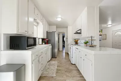 816 Bowen Ave, Modesto, CA 95350 - Photo 10