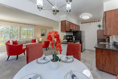 3049 Los Prados St 223, San Mateo, CA 94403 - Photo 8