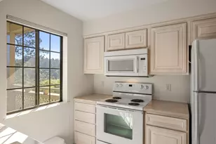 121 Quail Run Ct, Del Rey Oaks, CA 93940 - Photo 12