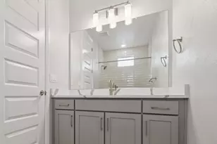 2324 Red Oak Ct, San Mateo, CA 94403 - Photo 2