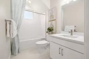 2324 Red Oak Ct, San Mateo, CA 94403 - Photo 2