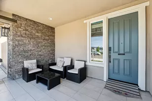 2603 Mulholland Dr, Lathrop, CA 95330 - Photo 2