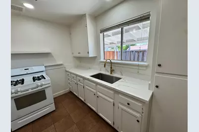 961 S 7th St 959, San Jose, CA 95112 - Photo 12