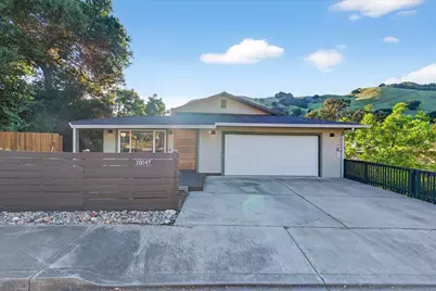 38047 Stenhammer Dr, Fremont, CA 94536 - Photo 2