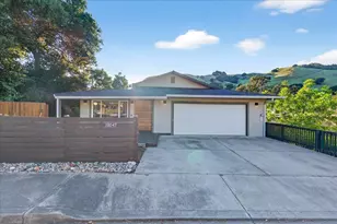 38047 Stenhammer Dr, Fremont, CA 94536 - Photo 2