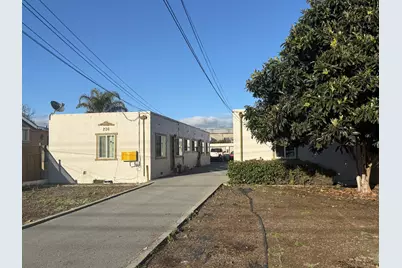 236 Locust St, Watsonville, CA 95076 - Photo 1