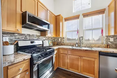 6024 Old Quarry Loop, Oakland, CA 94605 - Photo 8