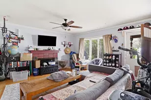 339 Brookwood Ave, San Jose, CA 95116 - Photo 24